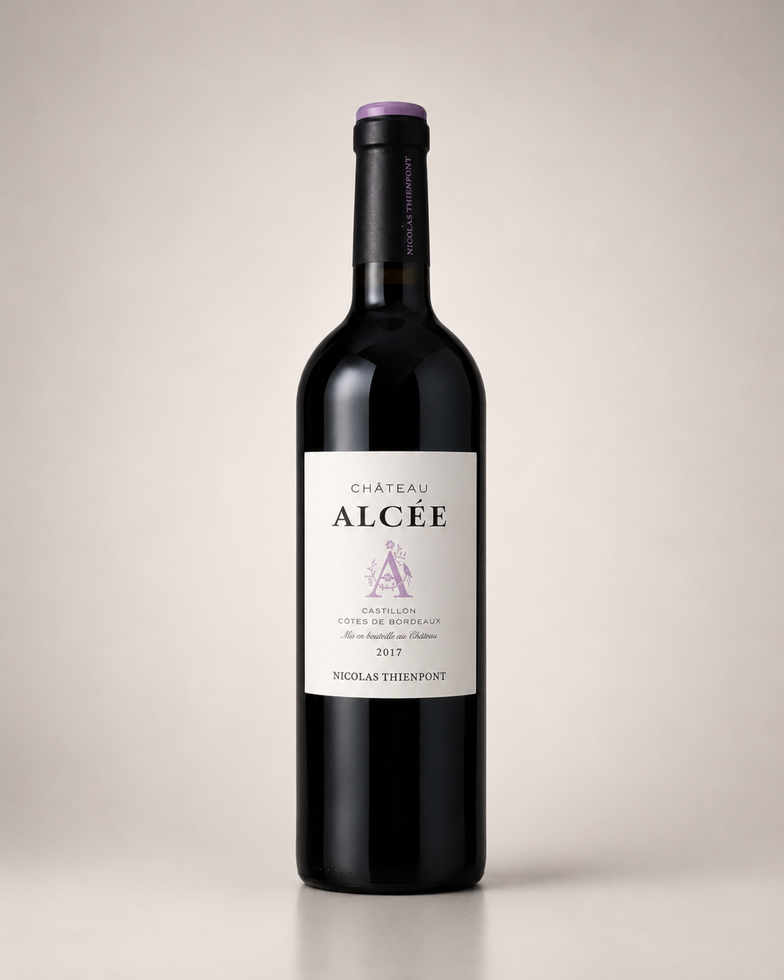 Botella de Château Alcée 2017 — Côtes de Castillon Burdeos — Tinto Merlot
