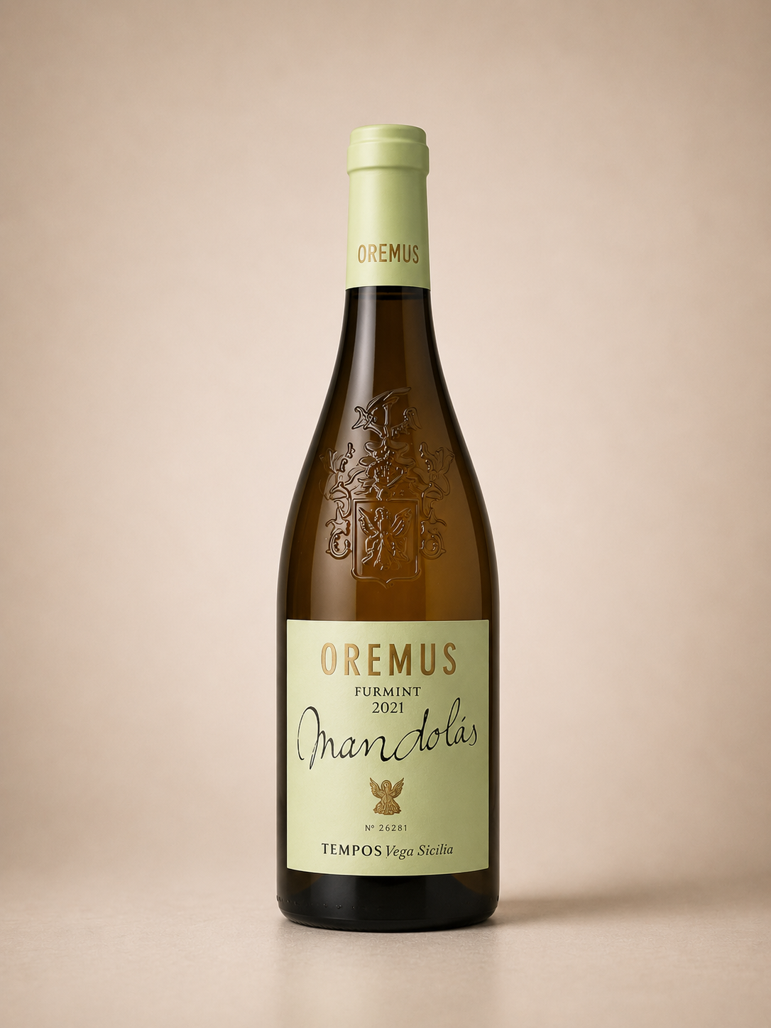 Botella de Oremus Mandolás Furmint Seco 2021 — Tokaj Hungría propiedad Vega Sicilia — Blanco